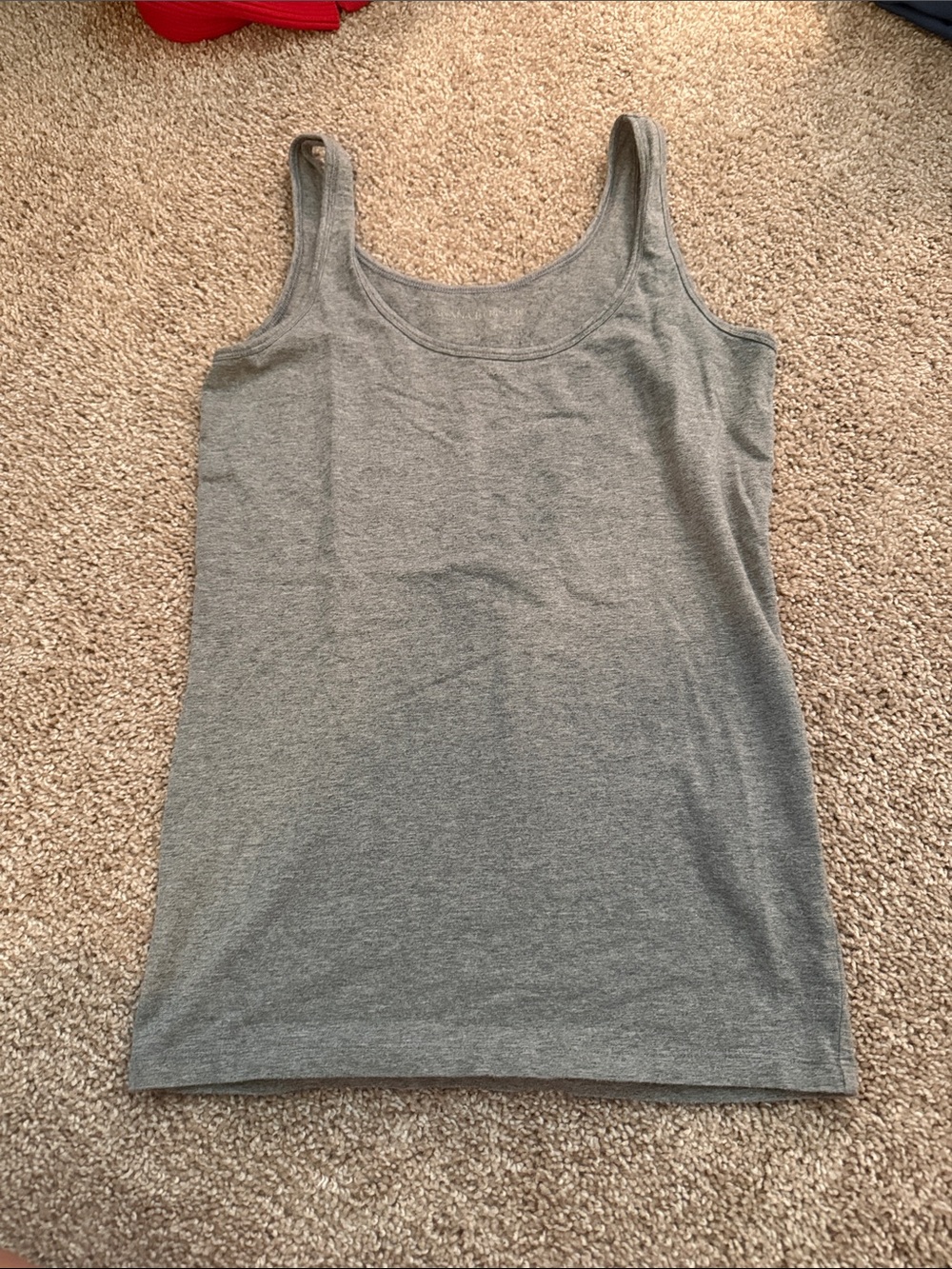 Banana republic women’s tank